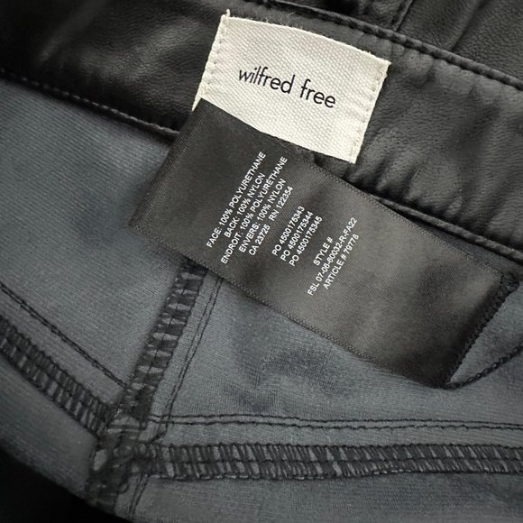 ARITZIA WILFRED FREE Adrienne Faux Vegan Leather Skinny Pant Size‎ 2 - Picture 9 of 9